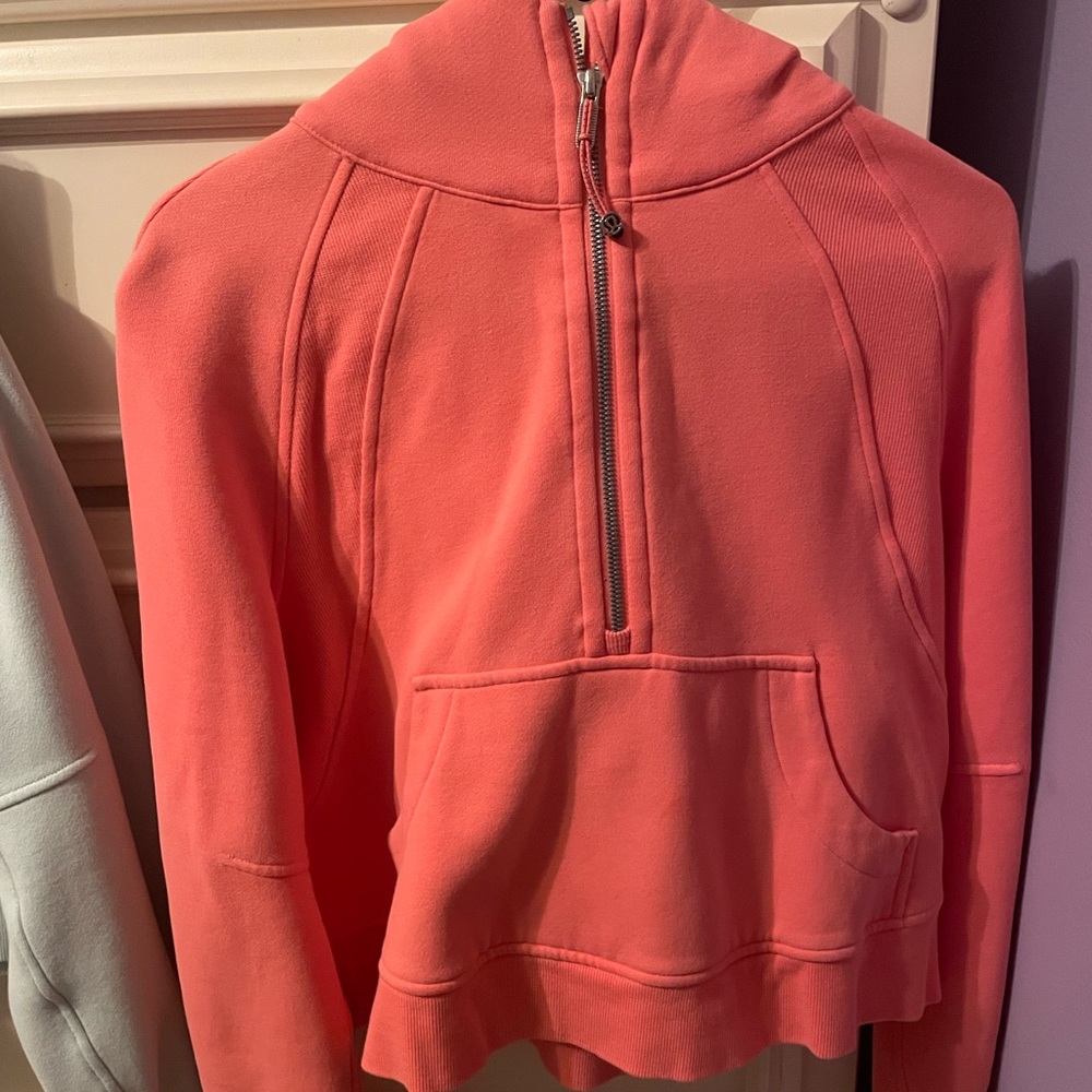 Lululemon raspberry cream scuba